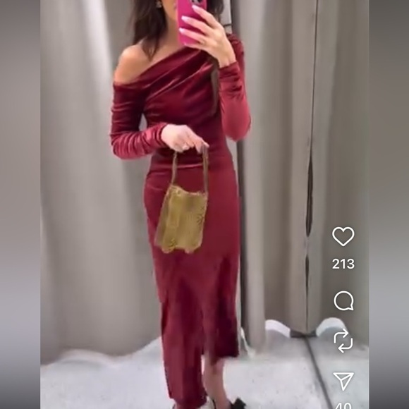 ZARA NWT 🎄holiday season VELVET  DRESS SIZE XS
🚨FIRM PRICE NO DISCOUNT - Picture 15 of 16